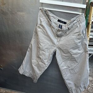 Calvin Klein Beige Jeans capri pants/ shorts. Size 12, 100 percent cotton
